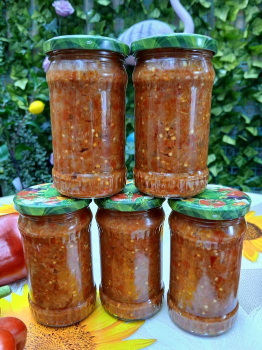 Vând zacuscă de vinete