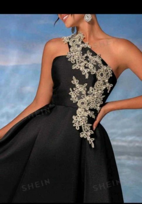 Vând rochie damă nouă