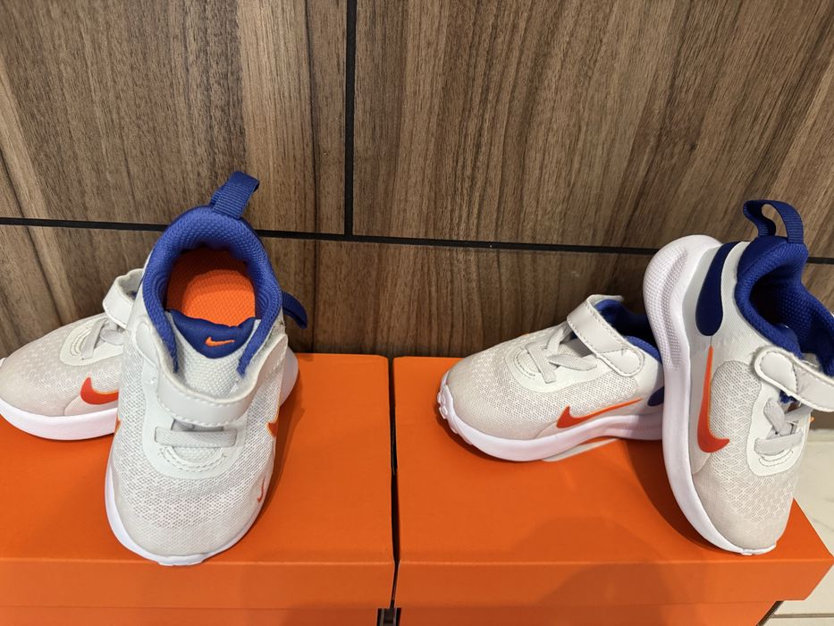 Бебешки обувки Nike Revolution 7 с велкро