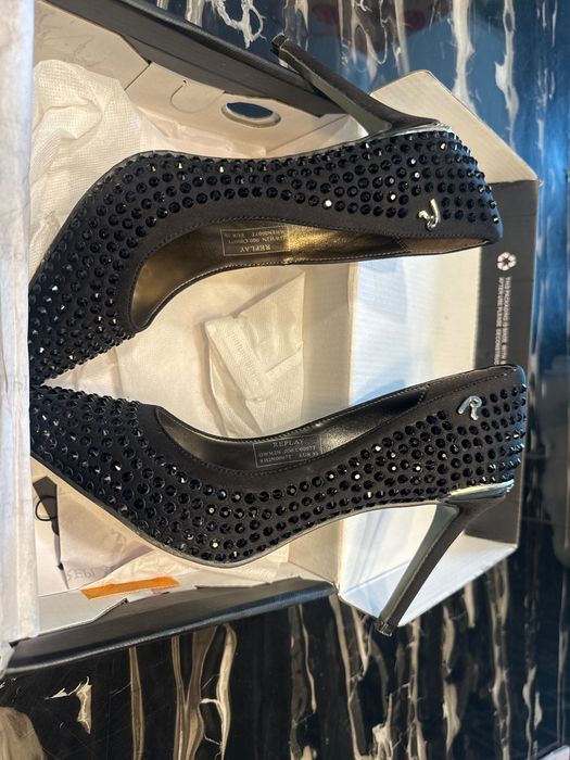 Коментар на цената! Replay Нови с кутия 39 номер