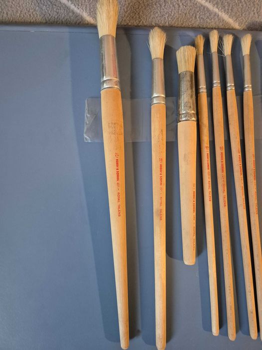 Ocazie ! Set de 10 pensule din gama Hobby & School de la Royal Talens