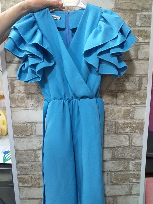 Красивый комбинезон на 146-150 рост 9-11 лет