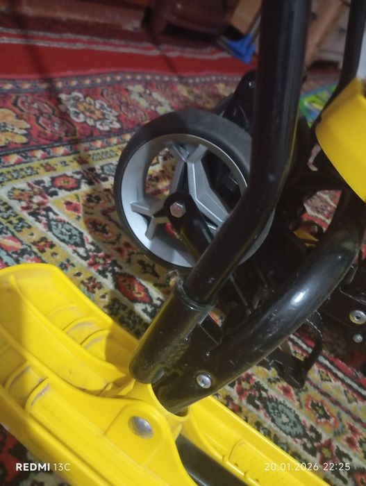 Детский снегокат