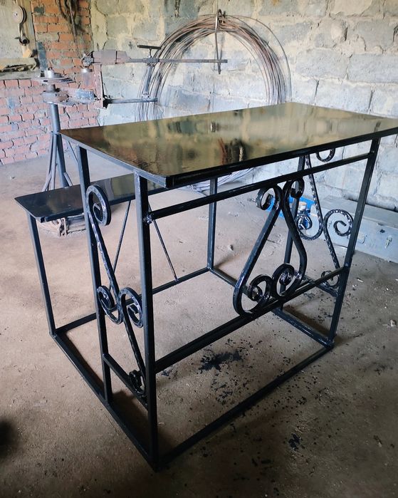 Оградки ,кресты ,ритуальные услугу .