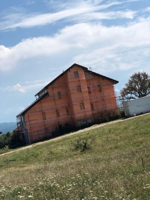 Izolatie cu spuma poliuretanica Hidroizolatii cu Polyurea(Poliuree)