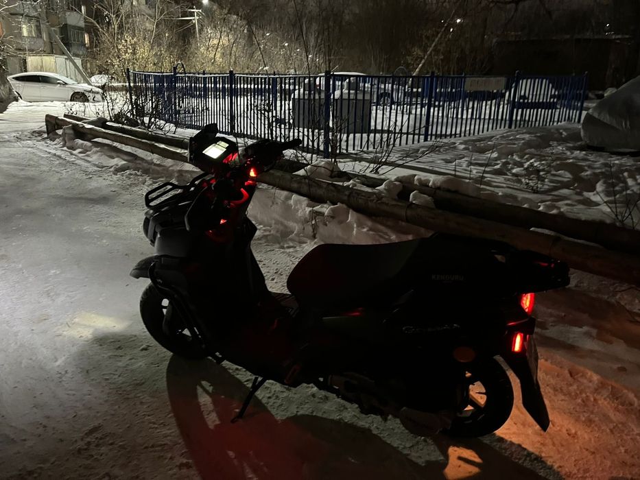 Продам скутер танк