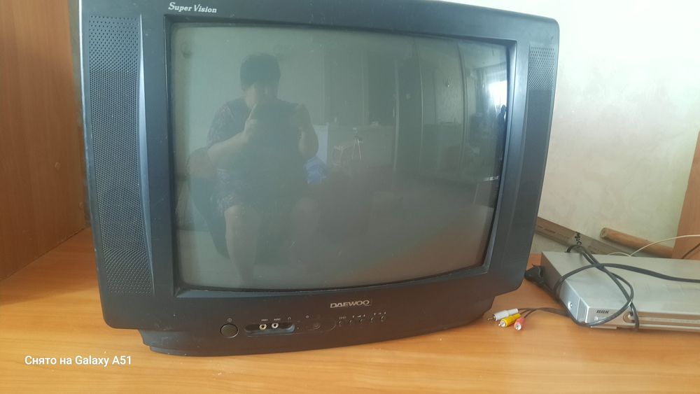 Продам телевизор в рабочем состоянии.