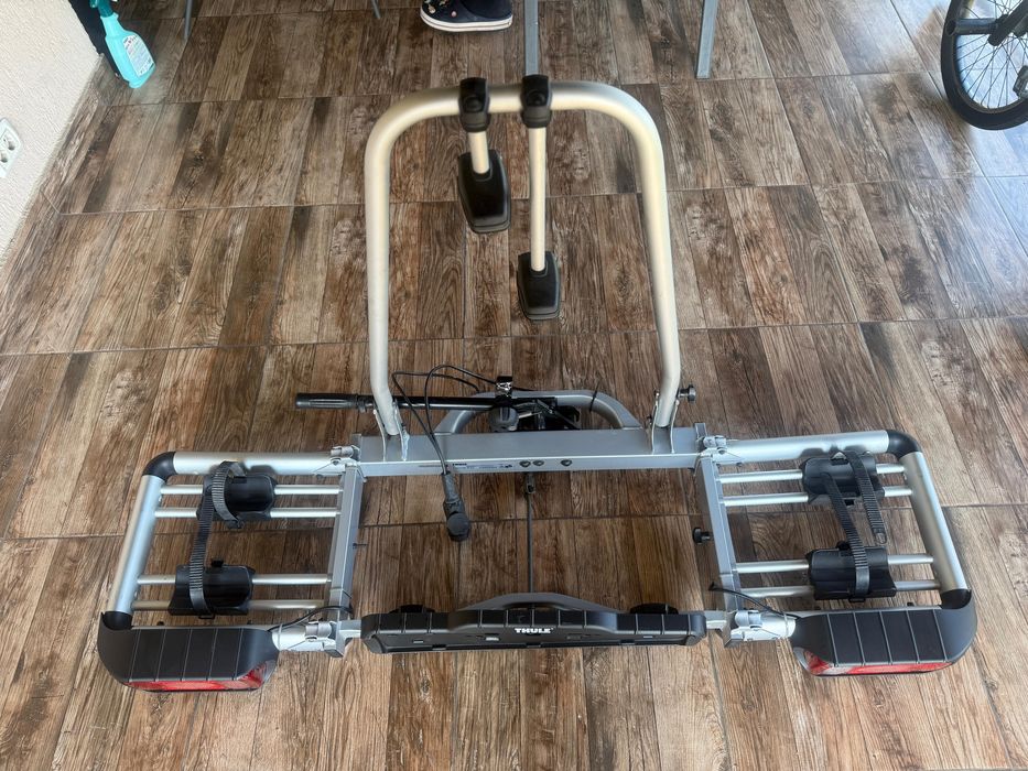 Suport masina pentru  2 biciclete Thule