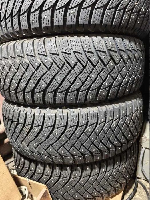 Шины зимние Goodyear