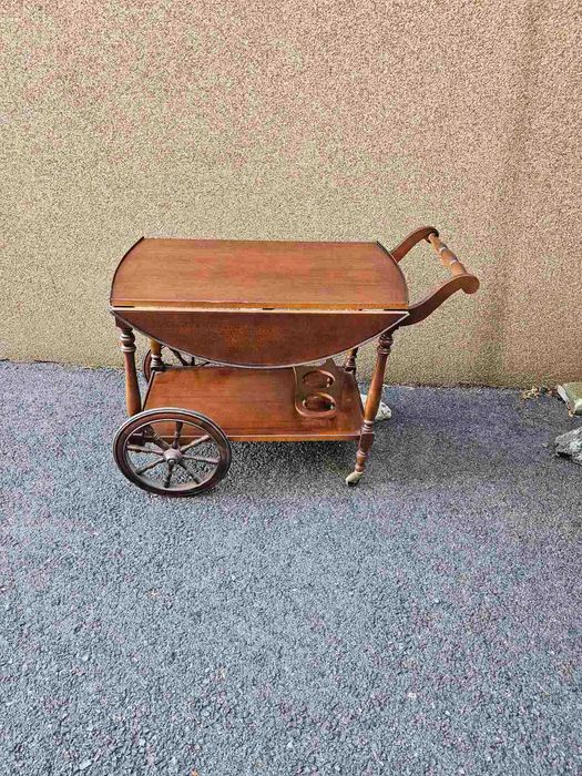 Количка за сервиране