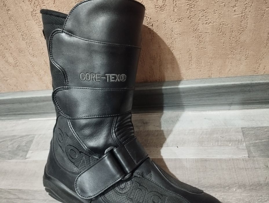Ботуши daytona-gore-tex! номер 40!