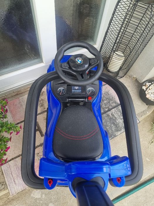 Masinuta copii BMW