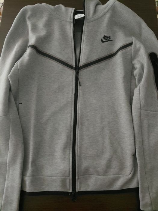 Nike Tech gri inchis