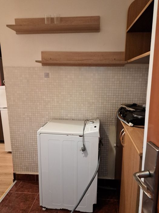 Dau în chirie garsoniera