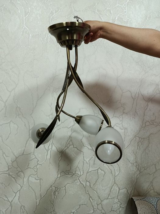 Продам свои люстры