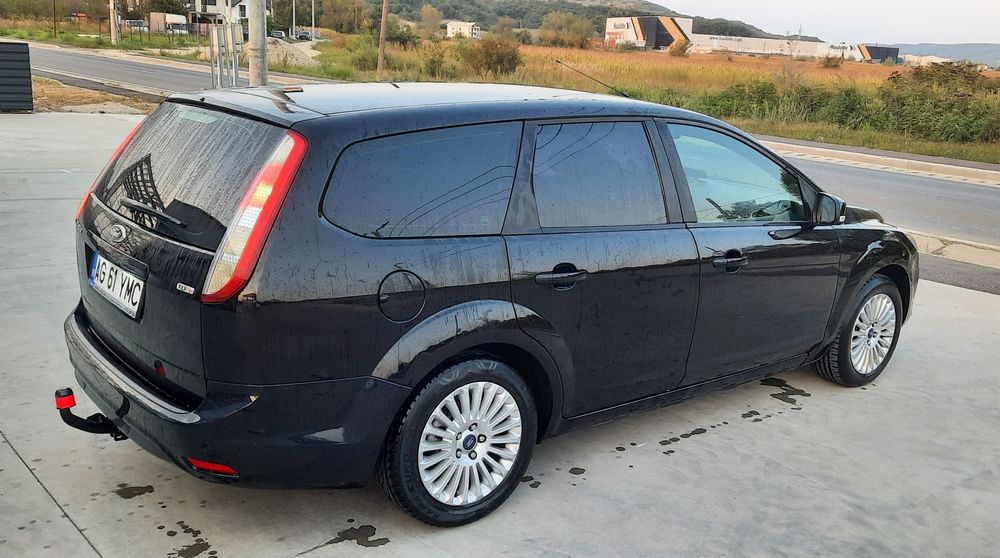 FORD Focus 2010 — imagine 4