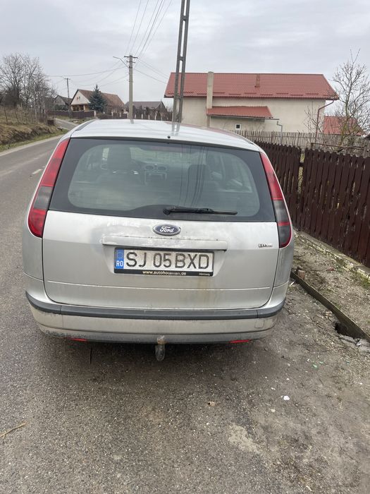 Vând Ford focus 2