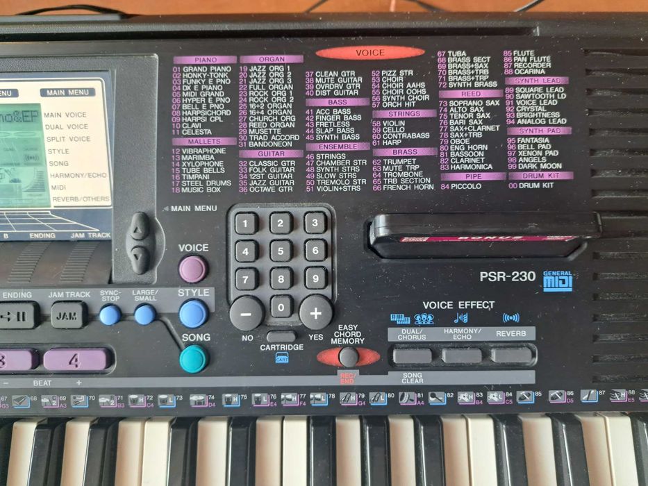 Синтезатор пиано клавир YAMAHA PSR 230 ce