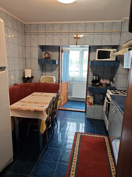 Persoana fizica- vanzare apartament 4 camere