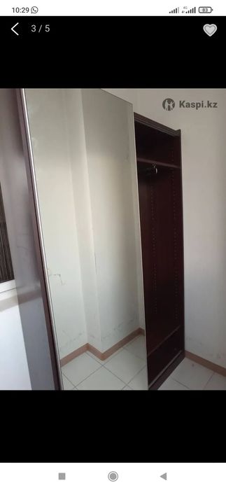 Прихожая со зеркалом.