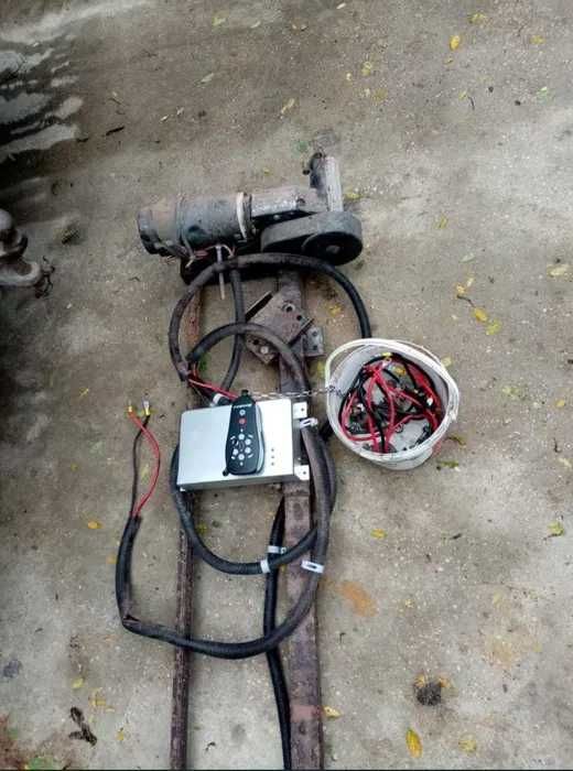 Задвижване за каравана 12 волта мотор мувър