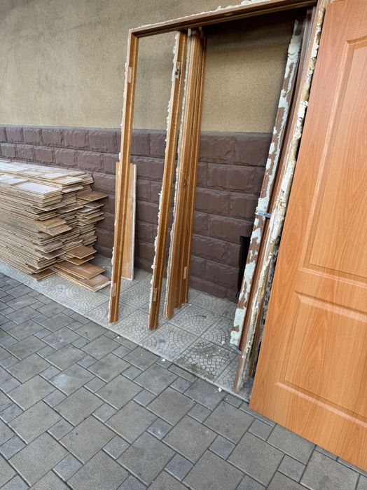 Двери для дома и офиса