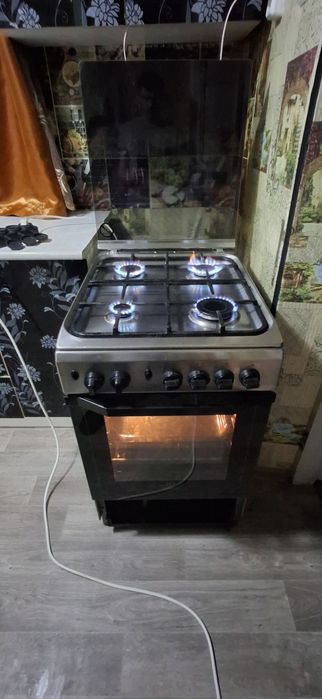 Газовая  плита   !