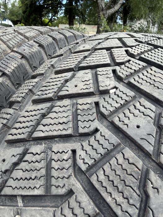 Зимни гуми 265/70 R17