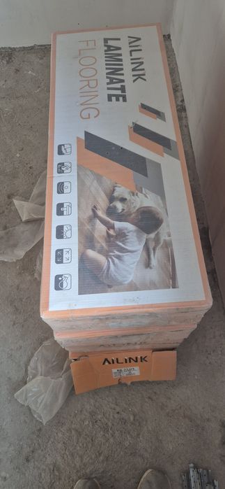 Продам ламинат 10 кв.м.