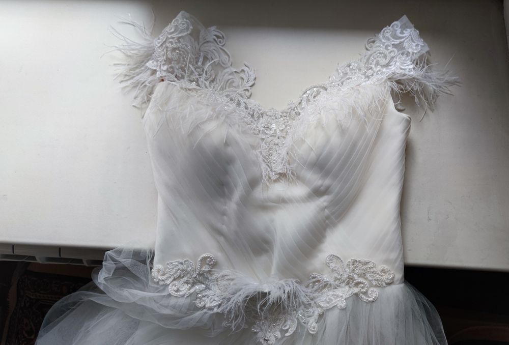 Свадебное платье