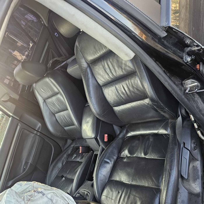 Продавам Голф 5  2.0tdi 140кс 4х4
както и още около 15 Голфа на ЧАСТИ