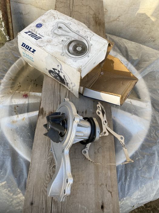 Продам помпу на пассат б3/4