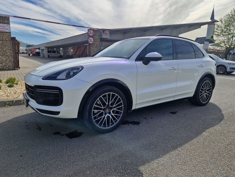 Porsche Cayenne Porsche Cayenne S