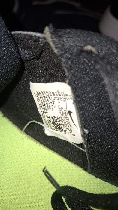 Adidasi nike negri