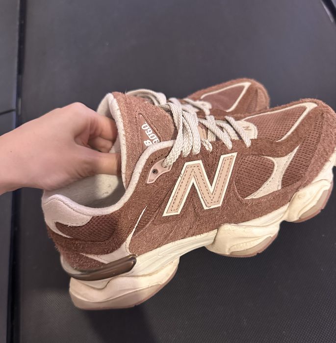 New Balance 9060