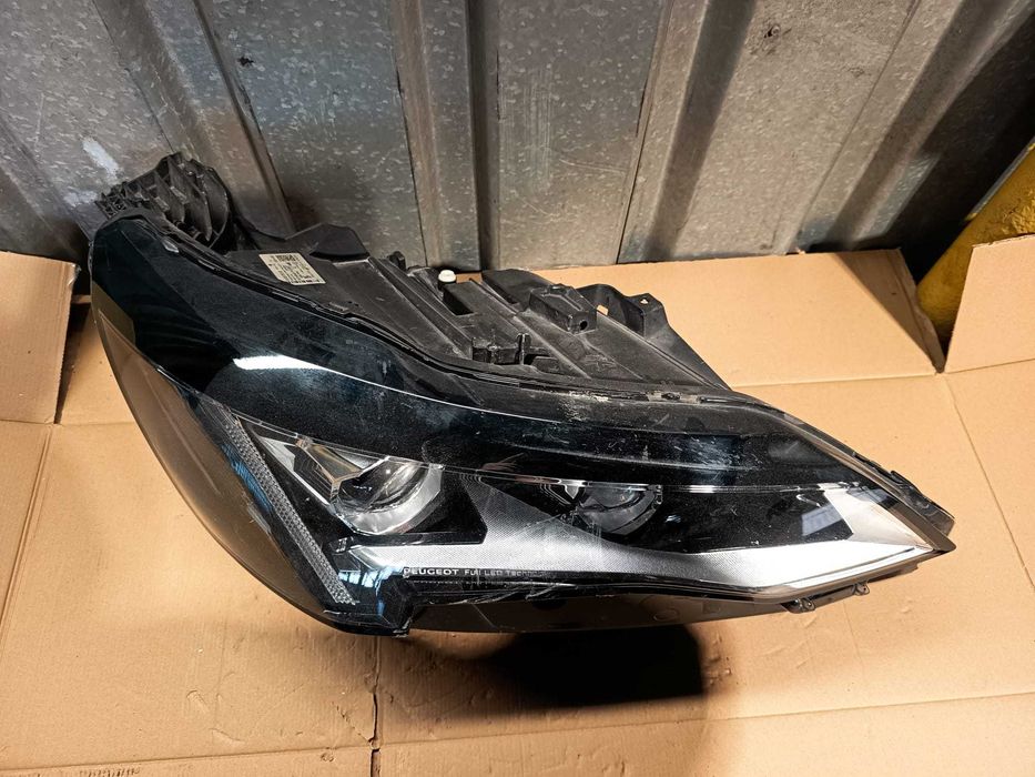 far dreapta peugeot 3008 led