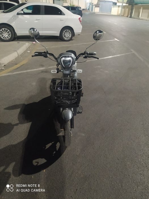 Elektroskuter sotiladi