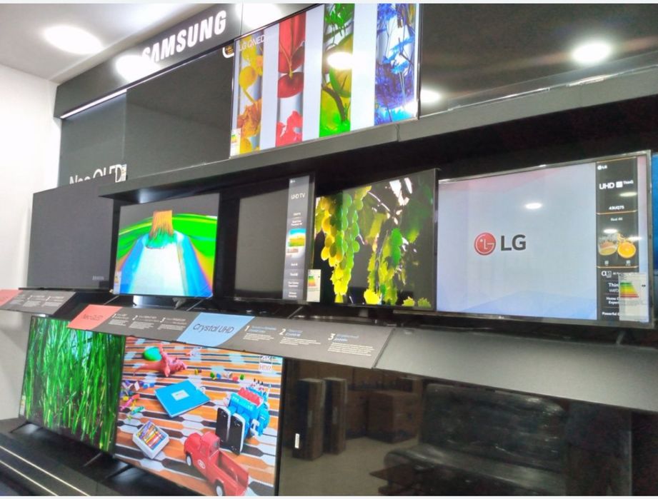 32- Samsung Smart TV