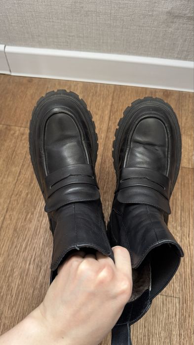 Продам зимние челси, натуралка