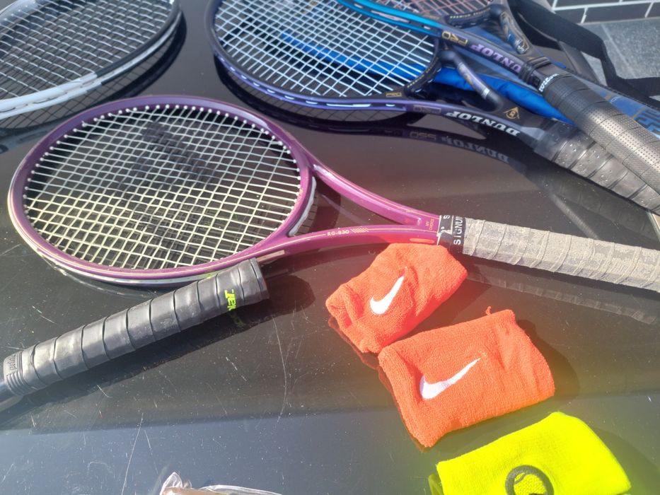 Vând Rachete de tenis