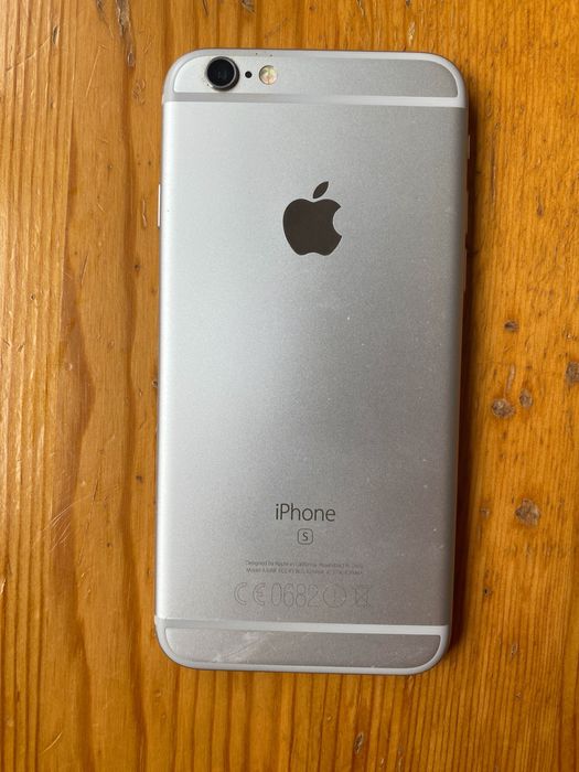 Предлагам iPhone 6s 16 GB