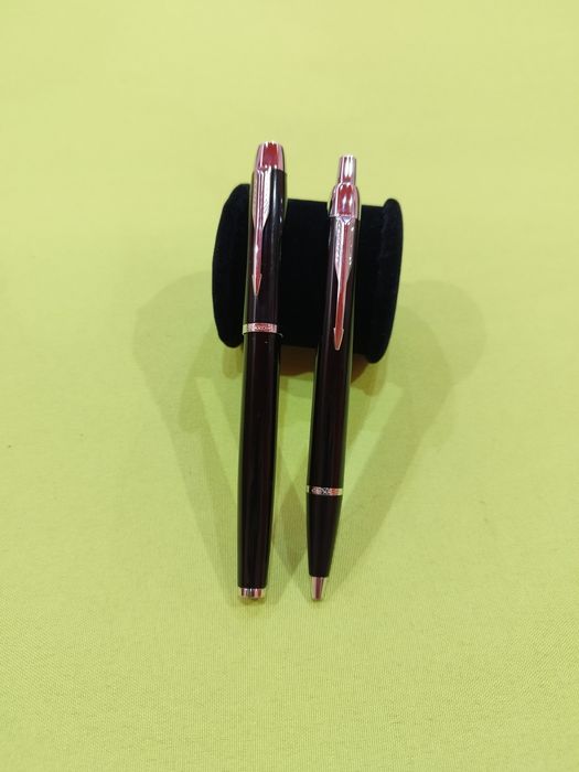 Писалка и химикалка Parker