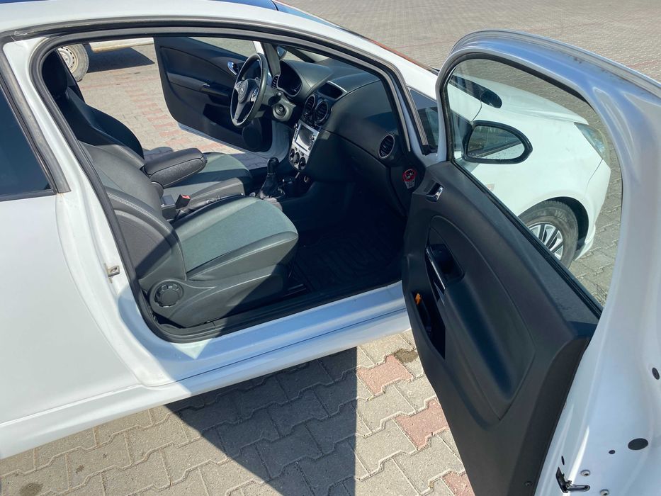 Se vinde Opel Corsa Sport