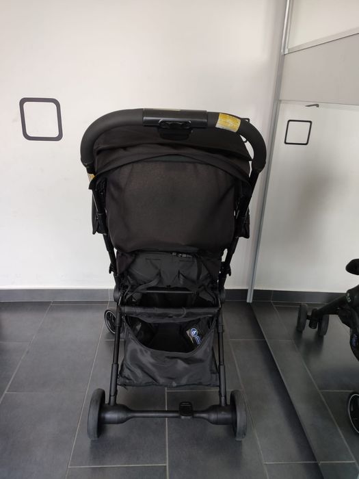 Cărucior Maxi Cosi Lara