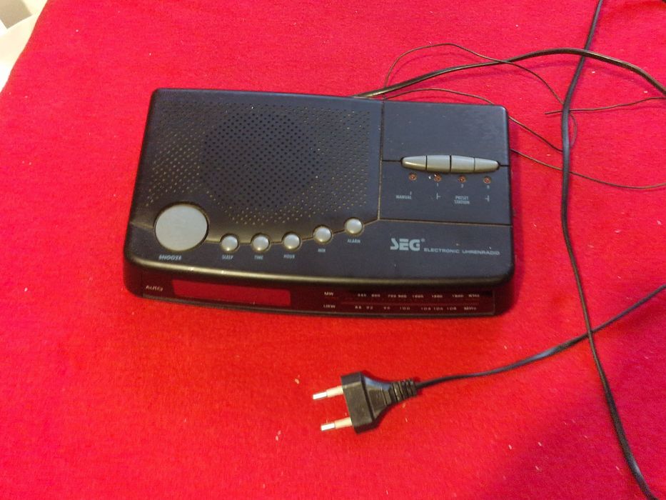 Radio cu afișaj defect