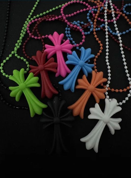 Lanțuri Chrome Hearts