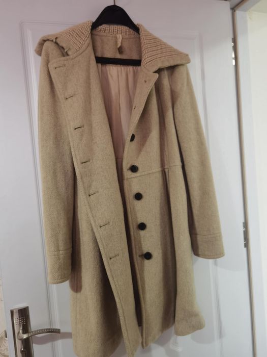 Бежово палто за есен