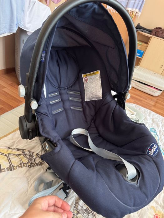 Chicco автолюлька