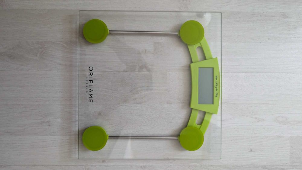 Cantar Oriflame verde cu sticla