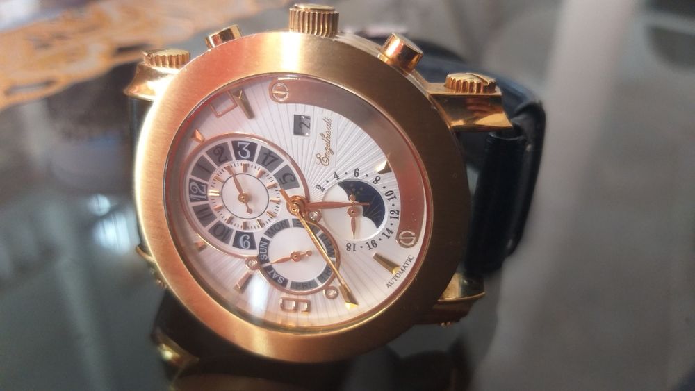 Vand ceas mecanism automatic
